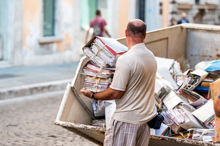 How Junk Removal Services Support Community Cleanups in Owensboro, KY How Junk Removal Services Support Community Cleanups in Owensboro, KY